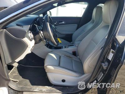 Zdjęcie 7 z 12 samochodu: 2018 MERCEDES-BENZ CLA 250 VIN:WDDSJ4EB9JN688324 - miniatura
