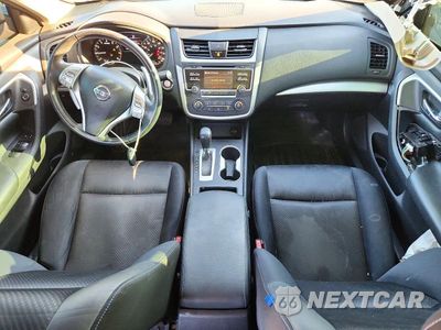 Zdjęcie 8 z 12 samochodu: 2017 NISSAN ALTIMA 2.5 SR VIN:1N4AL3AP4HC116701 - miniatura