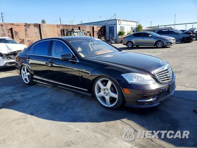 Czwarte zdjęcie samochodu z boku: 2013 MERCEDES-BENZ S 550 VIN:WDDNG7DB5DA515233 - miniatura