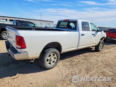Trzecie zdjęcie samochodu z tyłu: 2017 RAM 2500 ST VIN:3C6UR5HL7HG673949 - miniatura