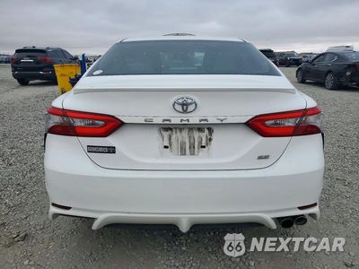Zdjęcie 6 z 13 samochodu: 2018 TOYOTA CAMRY SE VIN:4T1B11HKXJU128611 - miniatura