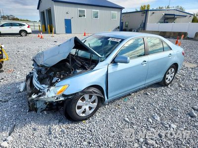 2007 TOYOTA CAMRY LE 4T1BE46K97U700088 - główne zdjęcie licytacji z USA - miniatura