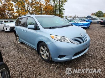 Czwarte zdjęcie samochodu z boku: 2017 TOYOTA SIENNA LE VIN:5TDKZ3DC6HS865651 - miniatura