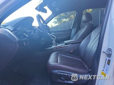 Zdjęcie 7 z 13 samochodu: 2017 BMW X5 SDRIVE35I VIN:5UXKR2C52H0U19107 - miniatura