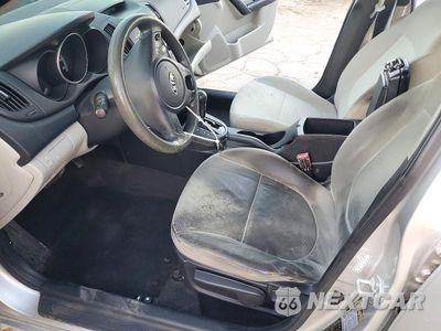 Zdjęcie 7 z 12 samochodu: 2010 KIA FORTE EX VIN:KNAFU4A21A5849707 - miniatura