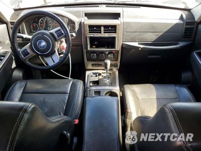 Zdjęcie 8 z 14 samochodu: 2011 JEEP LIBERTY LIMITED VIN:1J4PN5GK1BW548068 - miniatura
