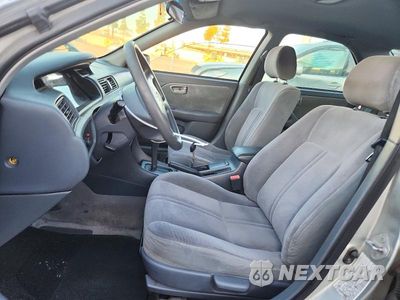Zdjęcie 7 z 13 samochodu: 2000 TOYOTA CAMRY CE VIN:4T1BG22K4YU708377 - miniatura