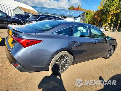 Trzecie zdjęcie samochodu z tyłu: 2019 TOYOTA AVALON HYBRID XSE VIN:4T1B21FB8KU001275 - miniatura