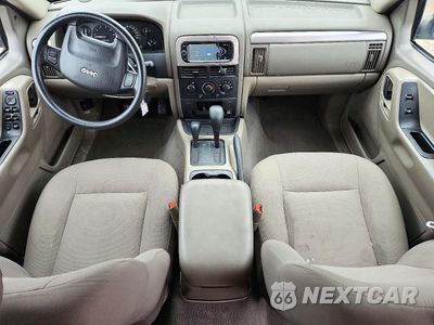 Zdjęcie 8 z 12 samochodu: 2004 JEEP GRAND CHEROKEE LAREDO VIN:1J4GW48N24C328832 - miniatura