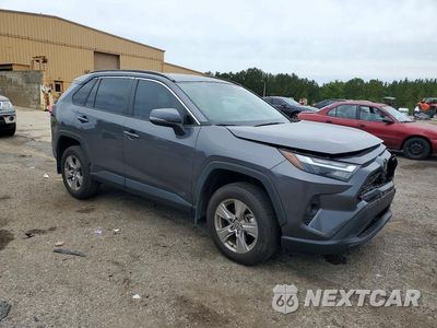 Czwarte zdjęcie samochodu z boku: 2025 TOYOTA RAV4 XLE VIN:2T3W1RFV4SC307766 - miniatura