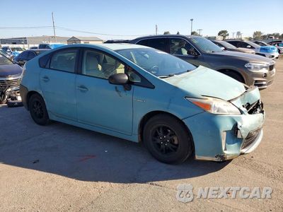Czwarte zdjęcie samochodu z boku: 2012 TOYOTA PRIUS THREE VIN:JTDKN3DU9C5385641 - miniatura