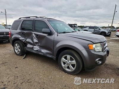 Czwarte zdjęcie samochodu z boku: 2010 FORD ESCAPE XLT VIN:1FMCU0DG0AKD00356 - miniatura