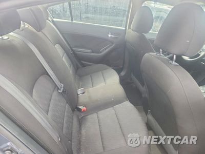 Zdjęcie 10 z 12 samochodu: 2016 KIA FORTE LX VIN:KNAFK4A67G5584776 - miniatura