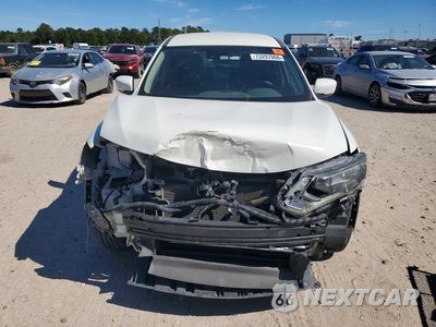 Piąte zdjęcie samochodu w środku: 2019 NISSAN ROGUE S VIN:5N1AT2MT3KC757046 - miniatura
