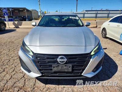 Piąte zdjęcie samochodu w środku: 2023 NISSAN ALTIMA S VIN:1N4BL4BV9PN373489 - miniatura