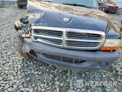Zdjęcie 11 z 12 samochodu: 2004 DODGE DAKOTA SXT VIN:1D7GG16K84S507866 - miniatura