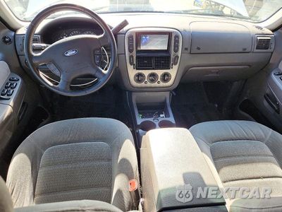 Zdjęcie 8 z 12 samochodu: 2005 FORD EXPLORER XLT VIN:1FMZU73W85ZA66458 - miniatura