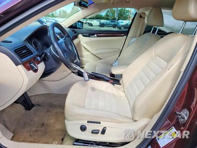 Zdjęcie 7 z 12 samochodu: 2013 VOLKSWAGEN PASAT SEL VIN:1VWCN7A30DC106336 - miniatura