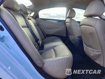 Zdjęcie 10 z 12 samochodu: 2012 HYUNDAI SONATA HYBRID VIN:KMHEC4A48CA023137 - miniatura
