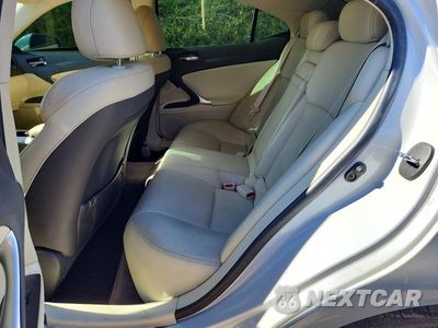 Zdjęcie 10 z 12 samochodu: 2009 LEXUS IS 250 VIN:JTHCK262995032682 - miniatura