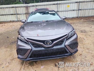 Piąte zdjęcie samochodu w środku: 2022 TOYOTA CAMRY SE VIN:4T1T11AK5NU685110 - miniatura