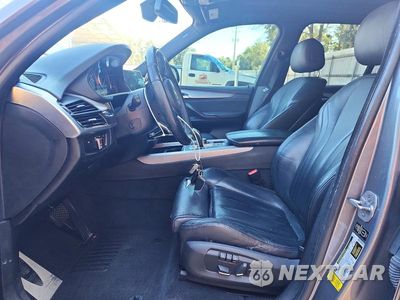 Zdjęcie 7 z 13 samochodu: 2015 BMW X5 SDRIVE35I VIN:5UXKR2C50F0H36528 - miniatura