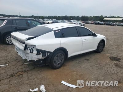 Trzecie zdjęcie samochodu z tyłu: 2026 KIA K4 LX VIN:3KPFT4DE9TE263579 - miniatura