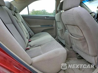 Zdjęcie 10 z 12 samochodu: 2005 TOYOTA CAMRY LE VIN:4T1BE32K75U076630 - miniatura