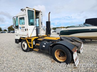 Drugie zdjęcie samochodu z przodu: 2008 KALMAR OTTAWA YARD TRUCK VIN:11VF813E28A000005 - miniatura