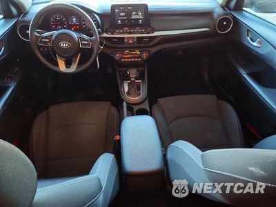 Zdjęcie 8 z 12 samochodu: 2019 KIA FORTE LXS VIN:3KPF24AD8KE052953 - miniatura