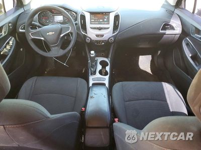 Zdjęcie 8 z 12 samochodu: 2017 CHEVROLET CRUZE LS VIN:1G1BC5SM5H7107621 - miniatura