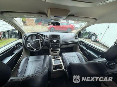Zdjęcie 9 z 10 samochodu: 2014 CHRYSLER TOWN & COUNTRY TOURING VIN:2C4RC1BG9ER277807 - miniatura
