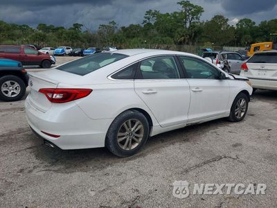 Trzecie zdjęcie samochodu z tyłu: 2017 HYUNDAI SONATA SE VIN:5NPE24AF2HH458017 - miniatura