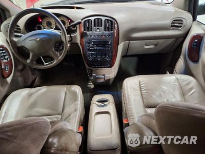 Zdjęcie 8 z 13 samochodu: 2001 CHRYSLER TOWN & COUNTRY LIMITED VIN:2C8GT64LX1R142309 - miniatura