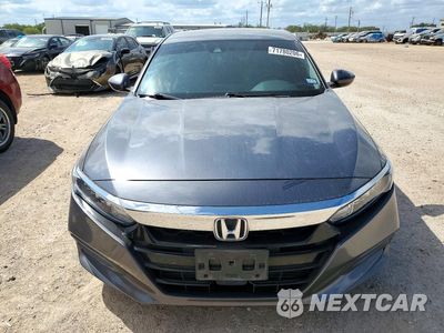 Piąte zdjęcie samochodu w środku: 2018 HONDA ACCORD LX VIN:1HGCV1F11JA169719 - miniatura