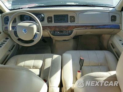 Zdjęcie 8 z 12 samochodu: 2010 MERCURY GRAND MARQUIS LS VIN:2MEBM7FV3AX609982 - miniatura
