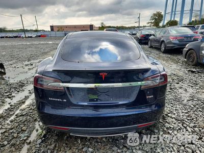 Zdjęcie 6 z 13 samochodu: 2013 TESLA MODEL S VIN:5YJSA1DP7DFP12788 - miniatura