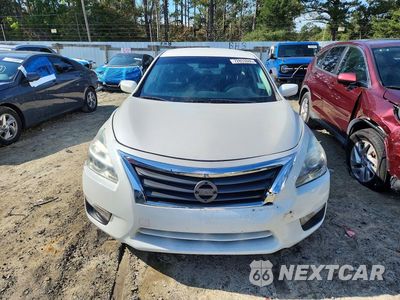 Piąte zdjęcie samochodu w środku: 2015 NISSAN ALTIMA 2.5 S VIN:1N4AL3AP3FC172318 - miniatura