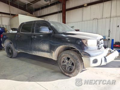 Czwarte zdjęcie samochodu z boku: 2011 TOYOTA TUNDRA CREWMAX SR5 VIN:5TFDY5F15BX169612 - miniatura