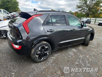 Trzecie zdjęcie samochodu z tyłu: 2023 KIA NIRO WIND VIN:KNDCR3L14P5073426 - miniatura