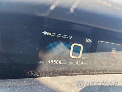 Zdjęcie 9 z 13 samochodu: 2017 TOYOTA PRIUS TWO VIN:JTDKBRFU6H3543378 - miniatura