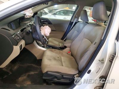 Zdjęcie 7 z 12 samochodu: 2016 HONDA ACCORD LX VIN:1HGCR2F35GA047823 - miniatura