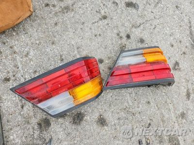 Zdjęcie 12 z 13 samochodu: 2000 MERCEDES-BENZ E 320 VIN:WDBJF65J3YB102334 - miniatura