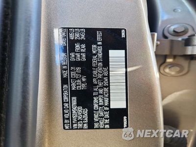 Zdjęcie 14 z 14 samochodu: 2022 VOLVO XC40 T5 R-DESIGN VIN:YV4162UM5N2786608 - miniatura