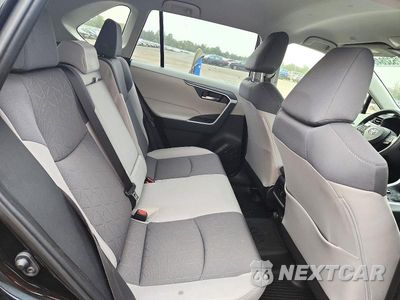 Zdjęcie 11 z 13 samochodu: 2025 TOYOTA RAV4 HYBRID XLE VIN:JTMRWRFV1SJ087854 - miniatura