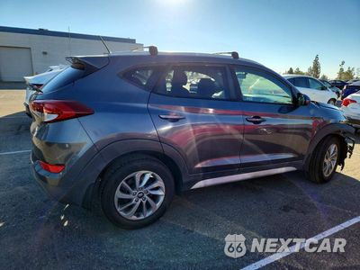 Trzecie zdjęcie samochodu z tyłu: 2017 HYUNDAI TUCSON SE VIN:KM8J33A49HU593453 - miniatura