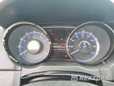 Zdjęcie 9 z 12 samochodu: 2013 HYUNDAI SONATA LIMITED VIN:5NPEC4ACXDH567712 - miniatura