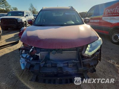 Piąte zdjęcie samochodu w środku: 2015 NISSAN ROGUE SV VIN:5N1AT2MV8FC820374 - miniatura
