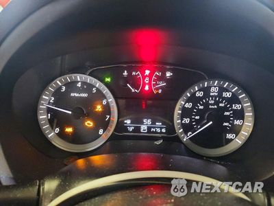 Zdjęcie 9 z 13 samochodu: 2015 NISSAN SENTRA SR VIN:3N1AB7APXFY334542 - miniatura