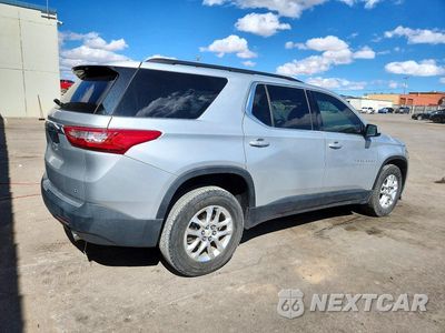 Trzecie zdjęcie samochodu z tyłu: 2019 CHEVROLET TRAVERSE LT VIN:1GNERGKW8KJ122910 - miniatura